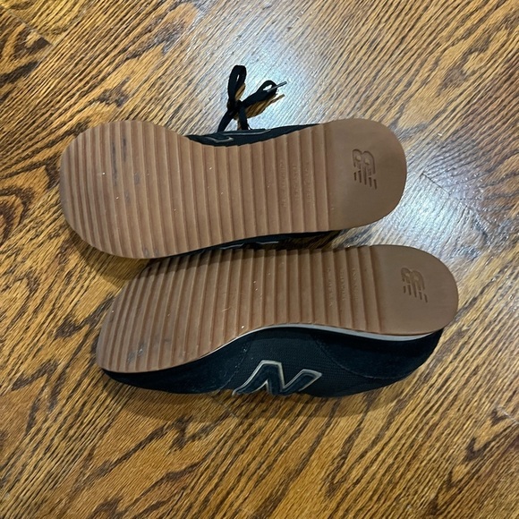 New balance sneakers - Picture 3 of 3